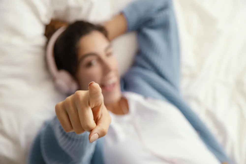mujer promueve apoyo a la calidad del sueño