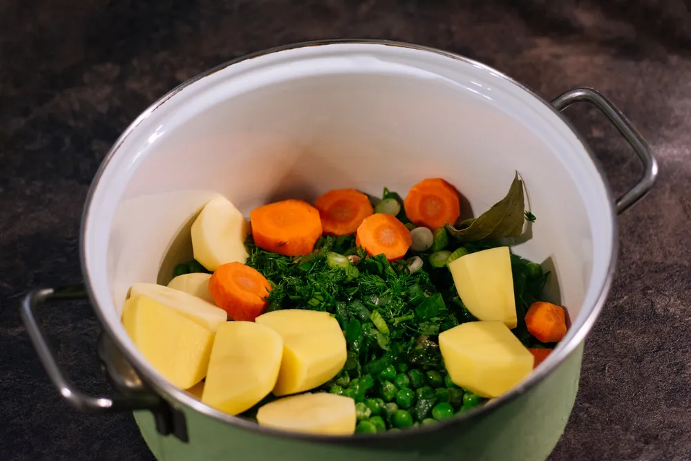 preparar la sopa de verduras